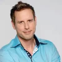 Oliver Hollai