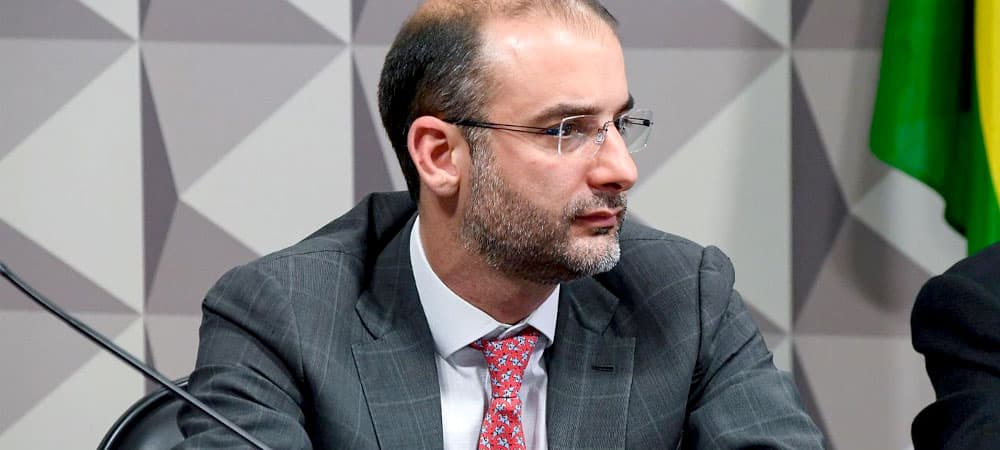 FIFA Master Alumnus instrumental to approve new legislation in Brazil